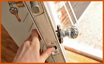Rochester MI Locksmith Store Rochester, MI 248-671-4915 - 12-changing-locks